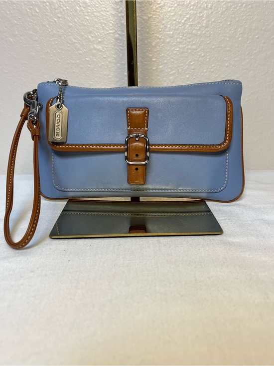 Coach Handbags - Vintage Coach Hamptons / Soho series buckled leather wristlets